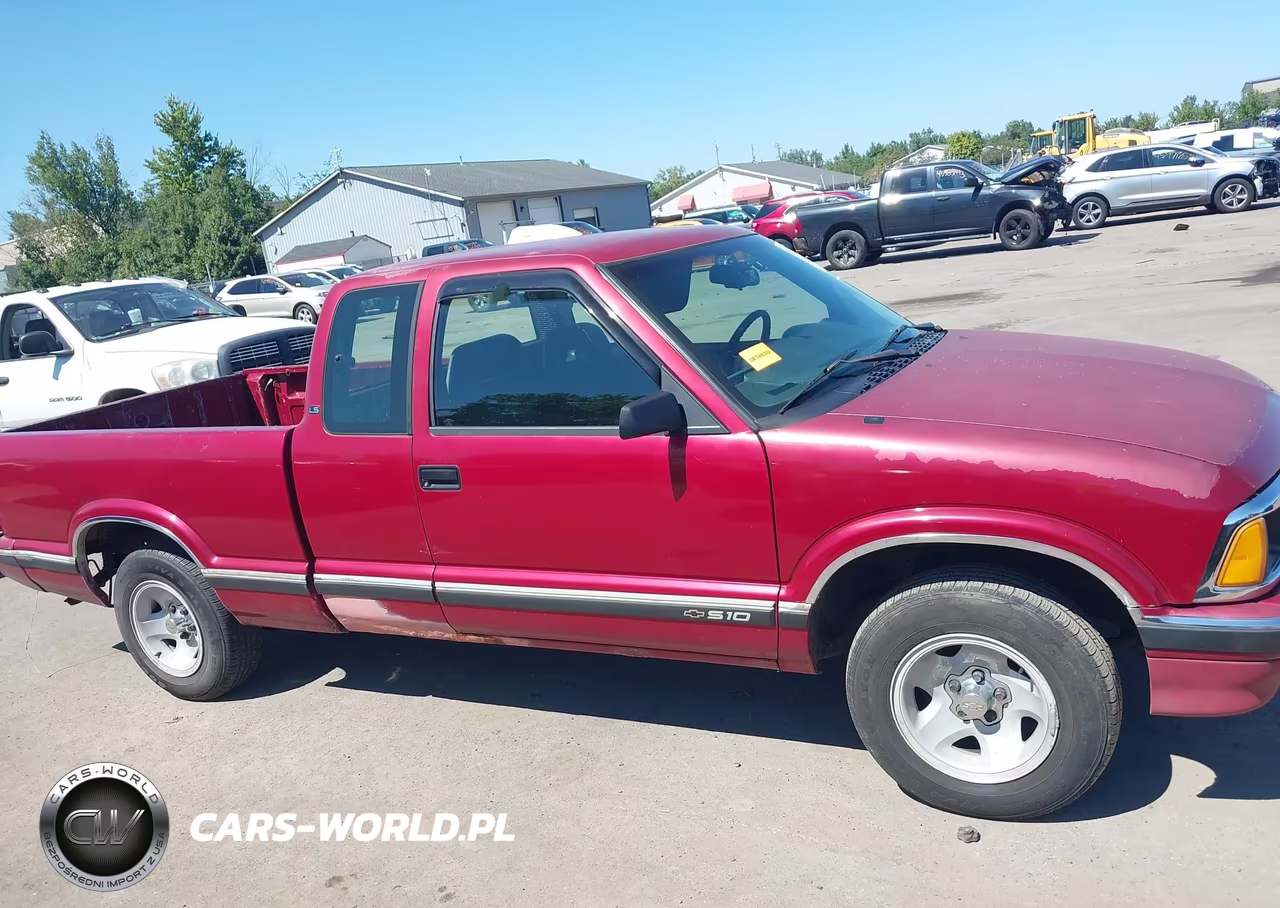 1996 Chevrolet S Truck S10 VIN:1GCCS1942T8144982 - 13
