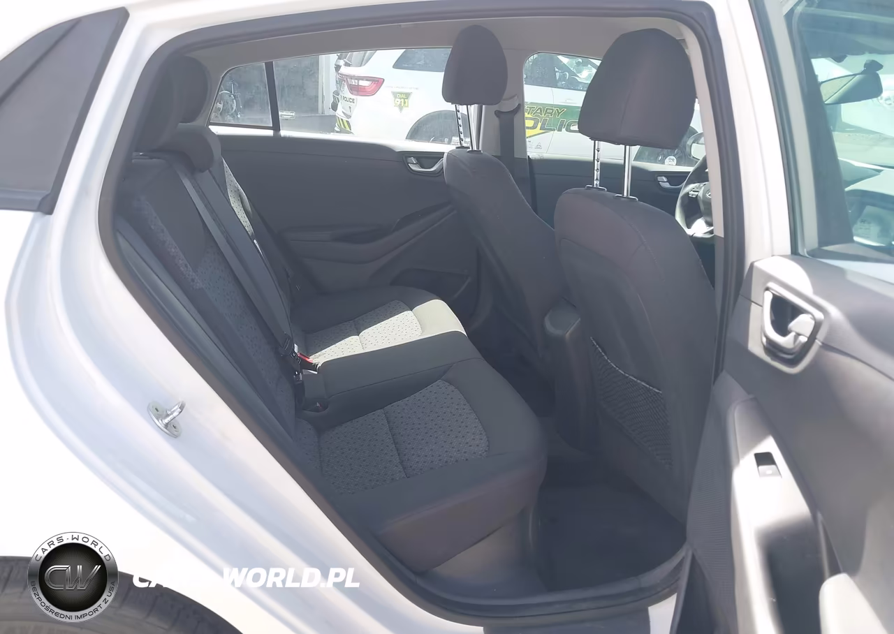 2018 Hyundai Ioniq Hybrid Blue VIN:KMHC65LC5JU099869 - 8