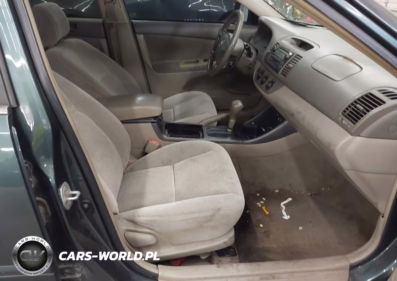 2003 Toyota Camry Le VIN:4T1BE32K43U220776 - 5