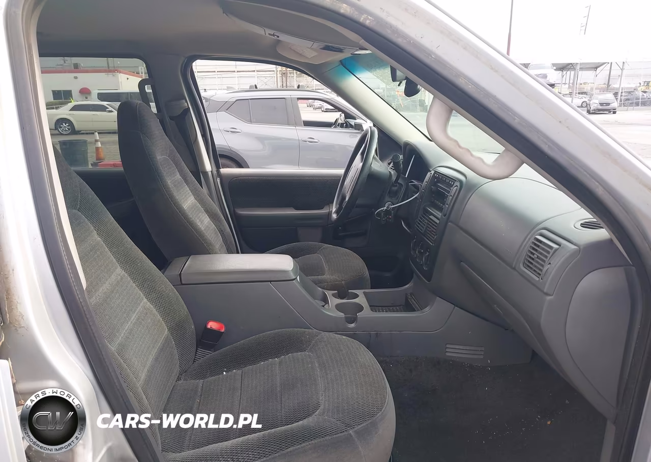 2002 Ford Explorer Xlt VIN:1FMZU73EX2UB70255 - 5