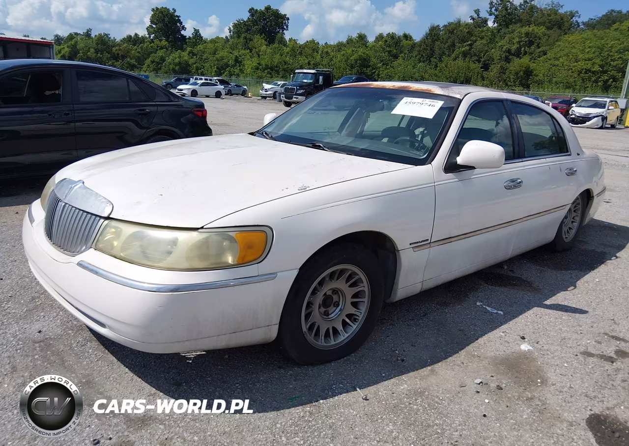 1998 Lincoln Town Car Cartier VIN:1LNFM83W1WY695446 - 2