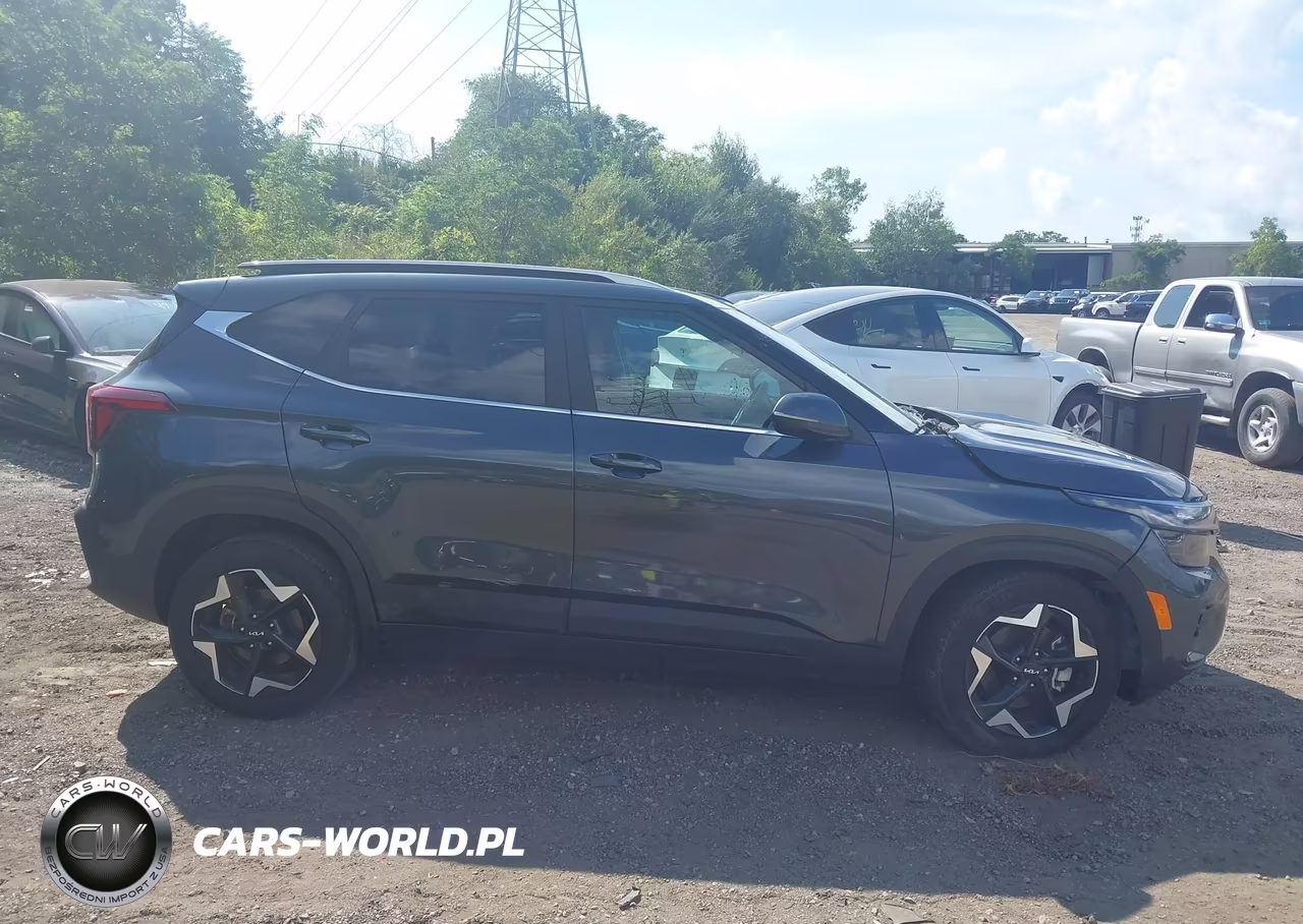2025 Kia Seltos Ex VIN:KNDERCAA7S7802656 - 14