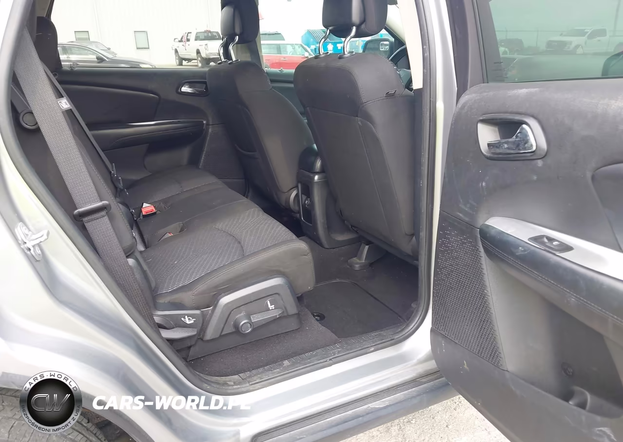 2016 Dodge Journey Se VIN:3C4PDCAB7GT103885 - 8