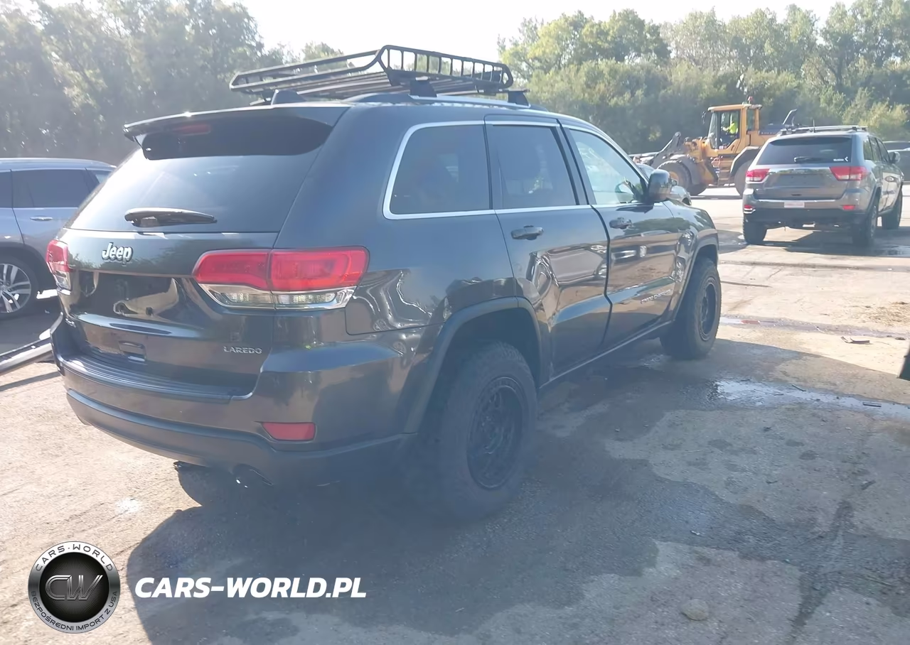 2016 Jeep Grand Cherokee Laredo VIN:1C4RJFAG8GC360452 - 4