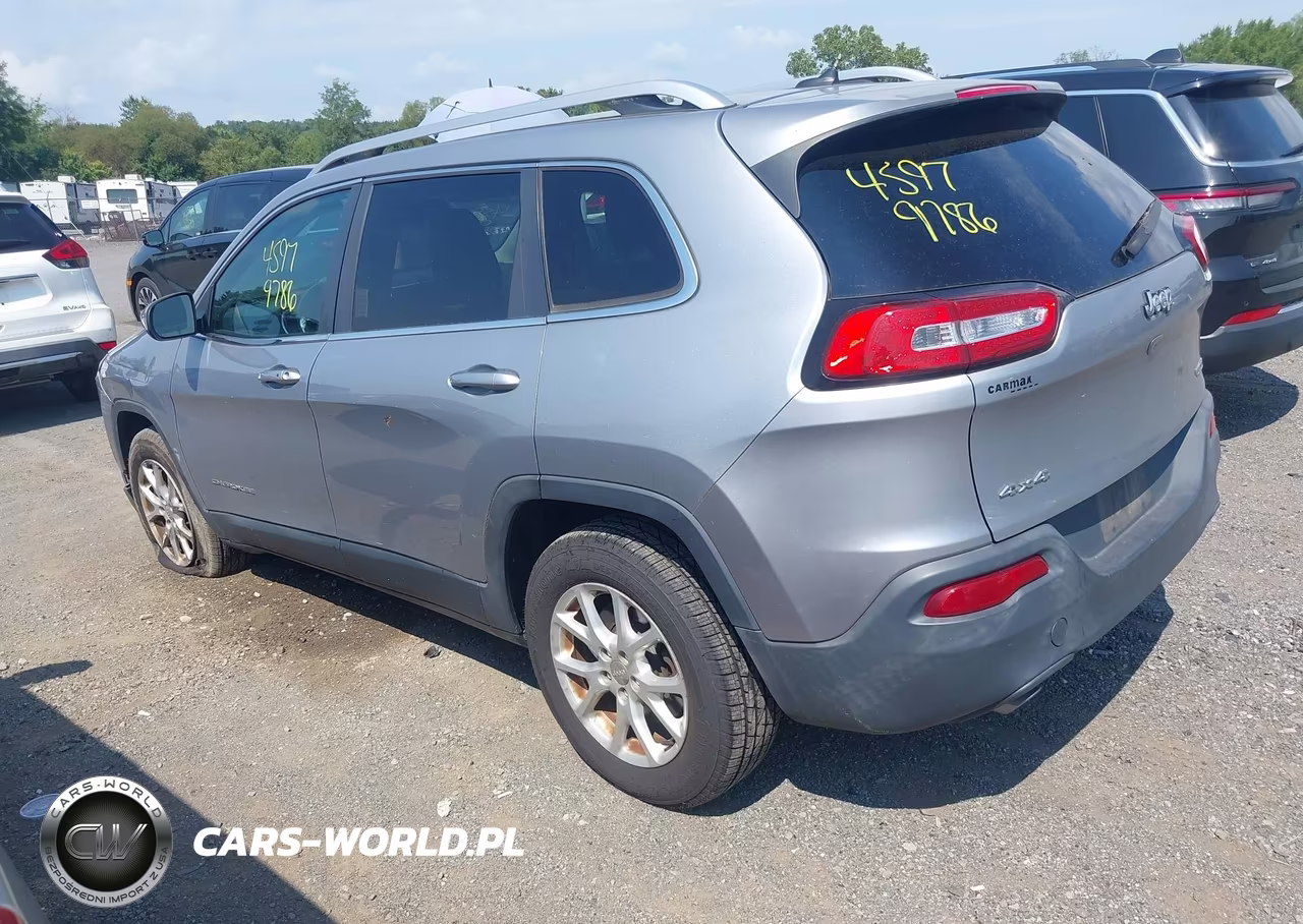 2014 Jeep Cherokee Latitude VIN:1C4PJMCSXEW122496 - 3