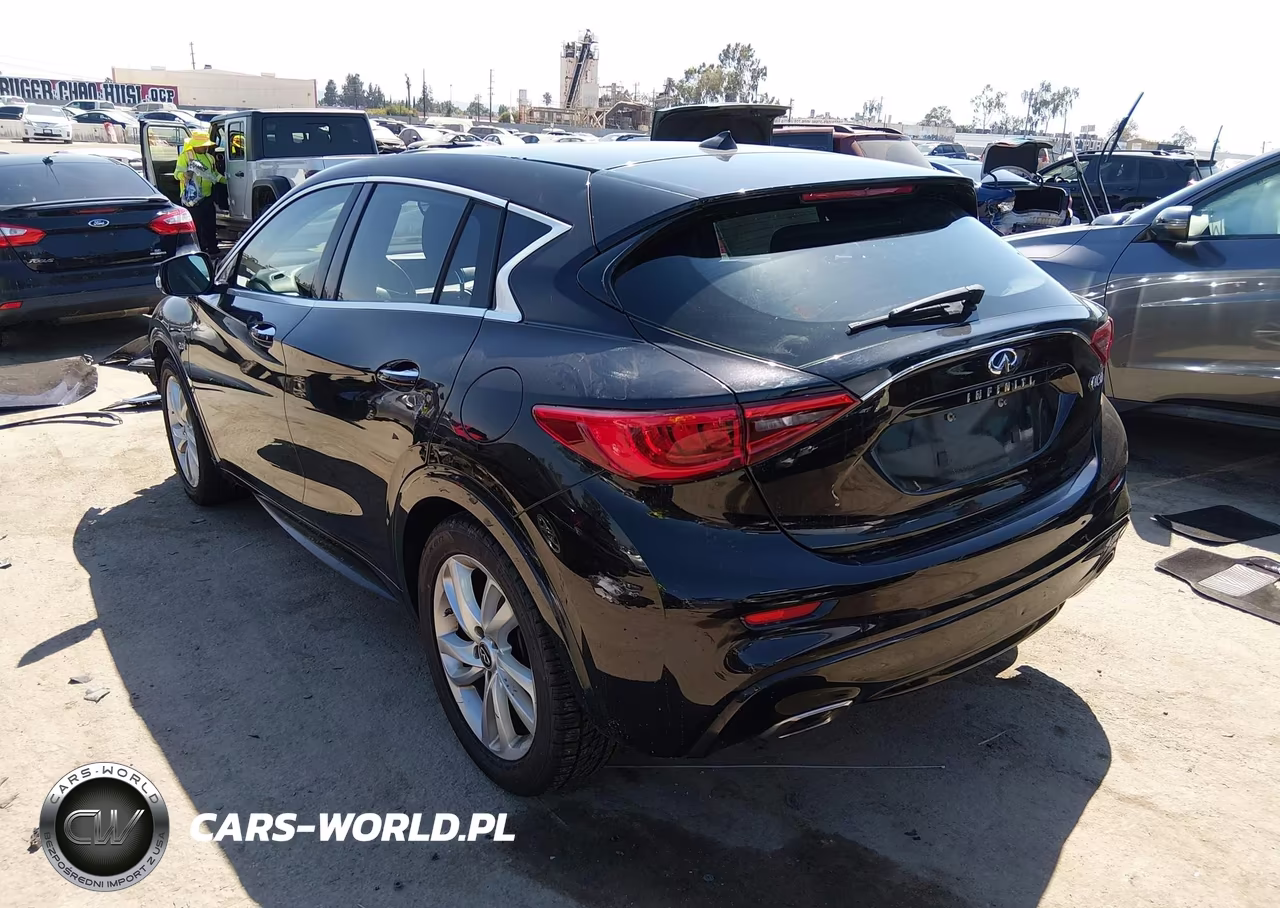 2017 Infiniti Qx30 VIN:SJKCH5CP8HA033570 - 3