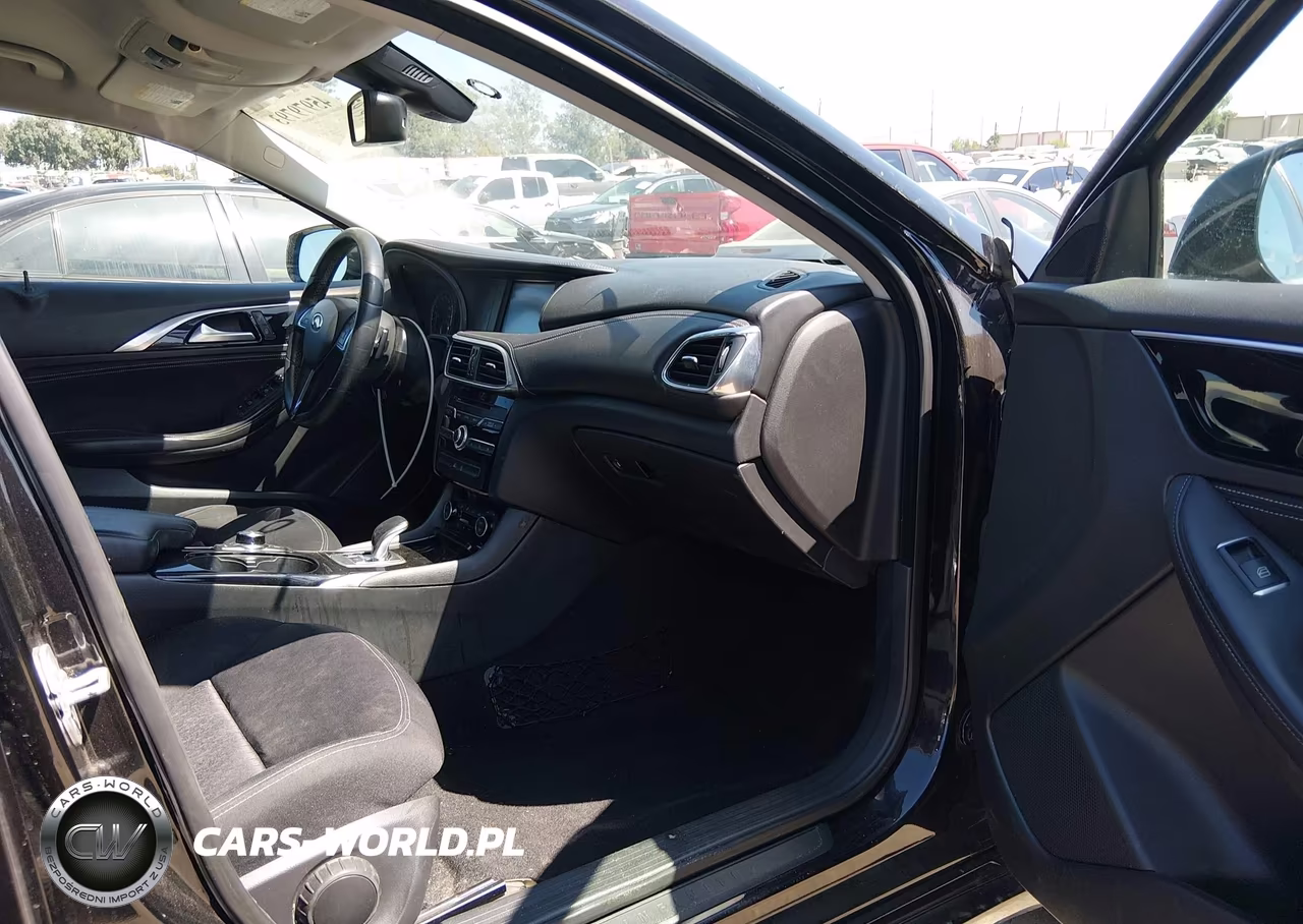 2017 Infiniti Qx30 VIN:SJKCH5CP8HA033570 - 5