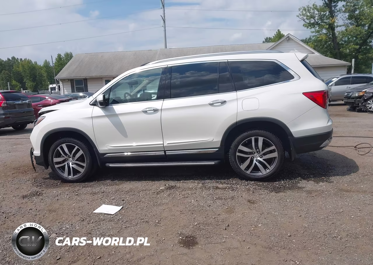 2017 Honda Pilot Elite VIN:5FNYF6H0XHB063385 - 14
