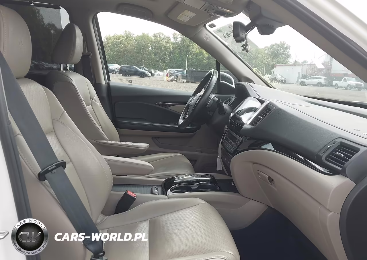 2017 Honda Pilot Elite VIN:5FNYF6H0XHB063385 - 5