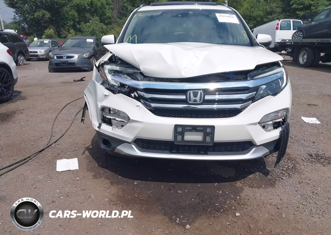 2017 Honda Pilot Elite VIN:5FNYF6H0XHB063385 - 6