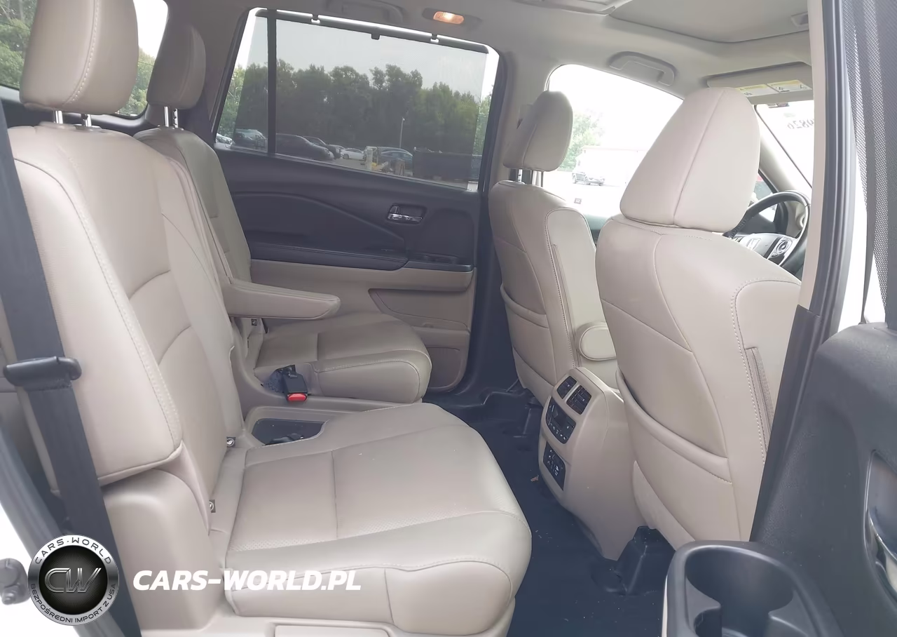 2017 Honda Pilot Elite VIN:5FNYF6H0XHB063385 - 8