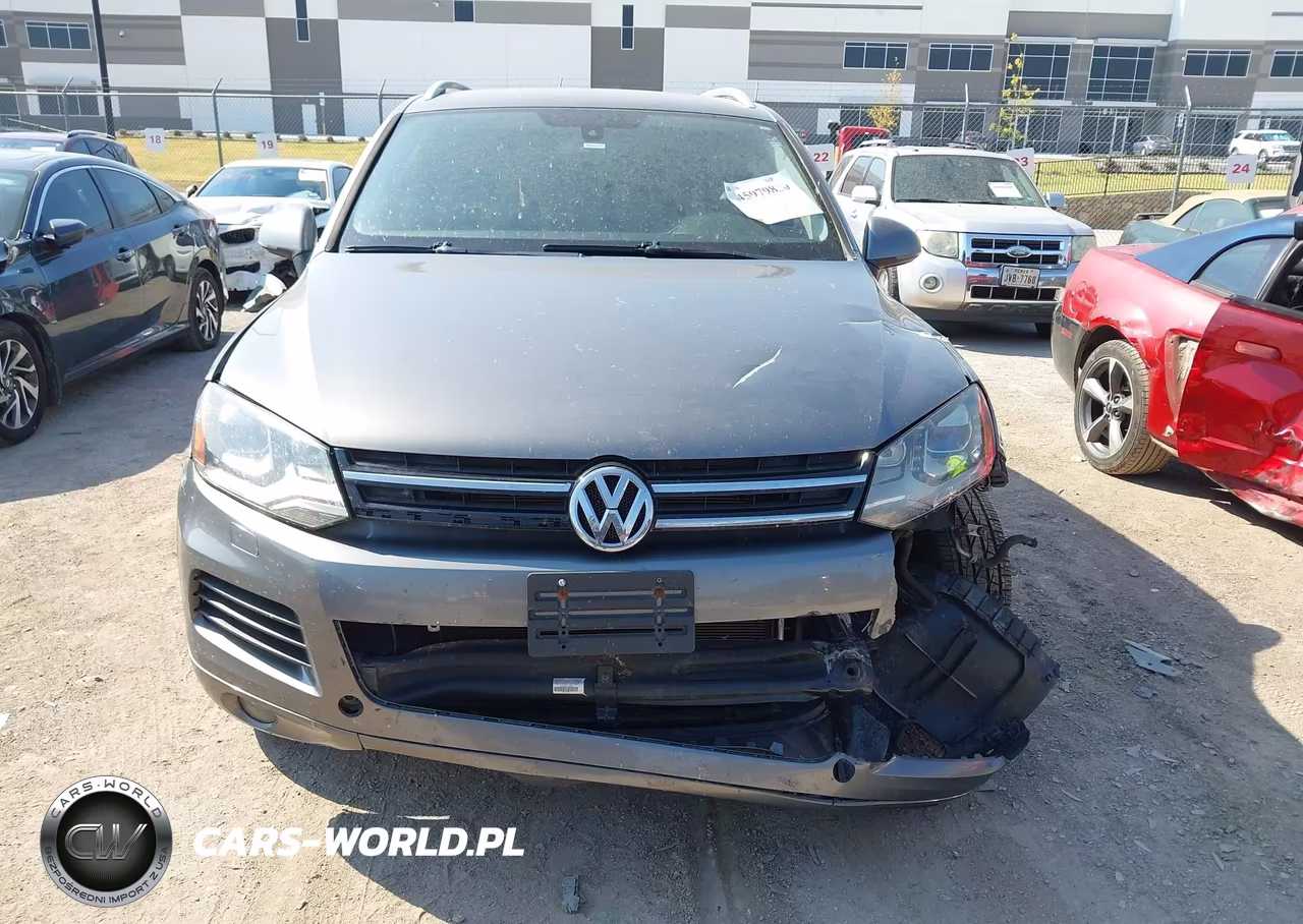2014 Volkswagen Touareg 3.6L Sport VIN:WVGEF9BP1ED003343 - 12