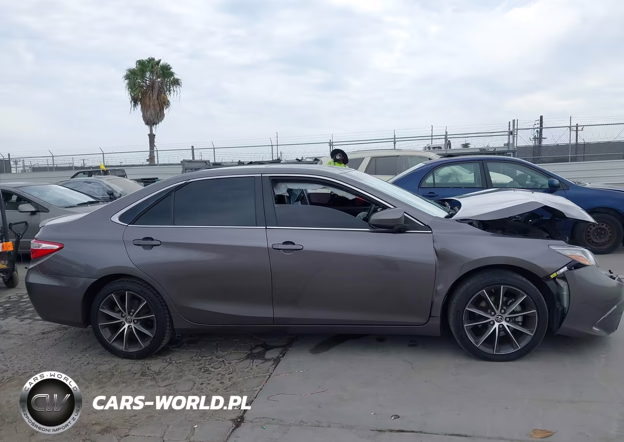 2016 Toyota Camry Xse V6 VIN:4T1BK1FK3GU569070 - 13