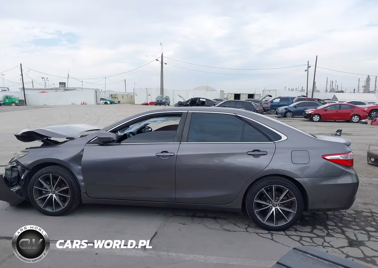 2016 Toyota Camry Xse V6 VIN:4T1BK1FK3GU569070 - 14