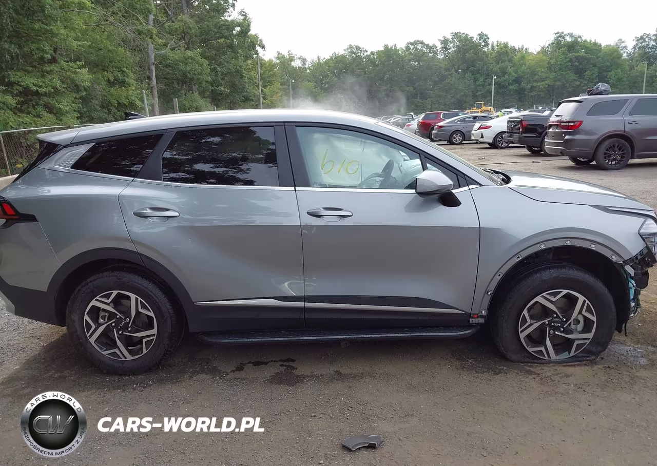2025 Kia Sportage Lx VIN:KNDPUCDFXS7369106 - 13