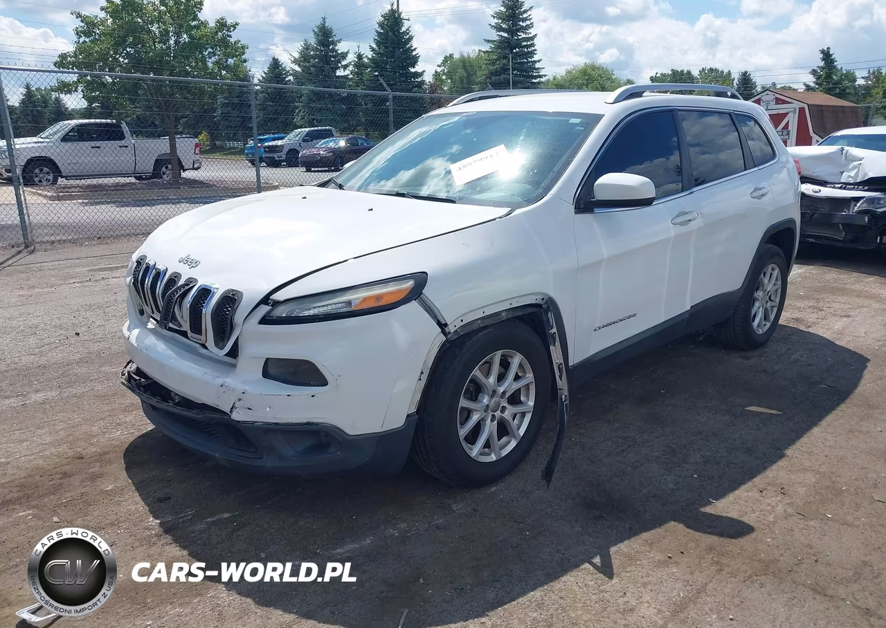 2016 Jeep Cherokee Latitude VIN:1C4PJMCSXGW185438 - 2