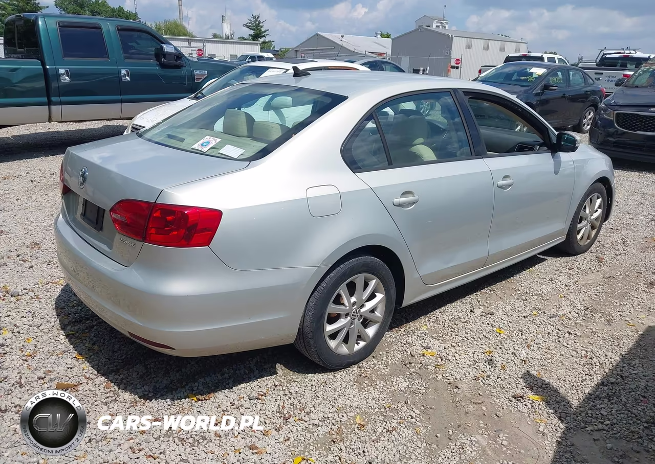 2011 Volkswagen Jetta 2.5L Se VIN:3VWBX7AJ5BM013750 - 4