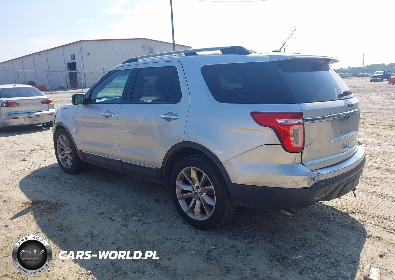 2011 Ford Explorer Xlt VIN:1FMHK7D81BGA71834 - 3