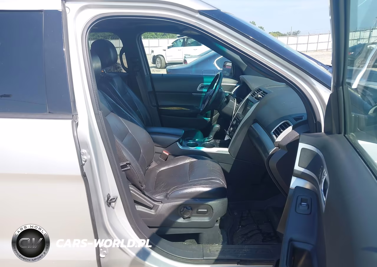 2011 Ford Explorer Xlt VIN:1FMHK7D81BGA71834 - 5