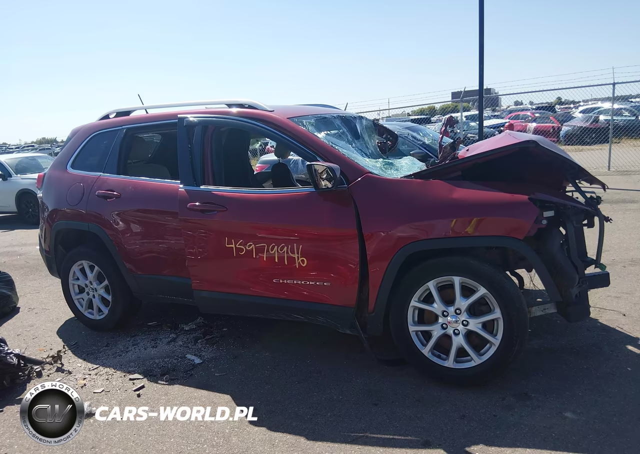 2015 Jeep Cherokee Latitude VIN:1C4PJMCS1FW611113 - 12