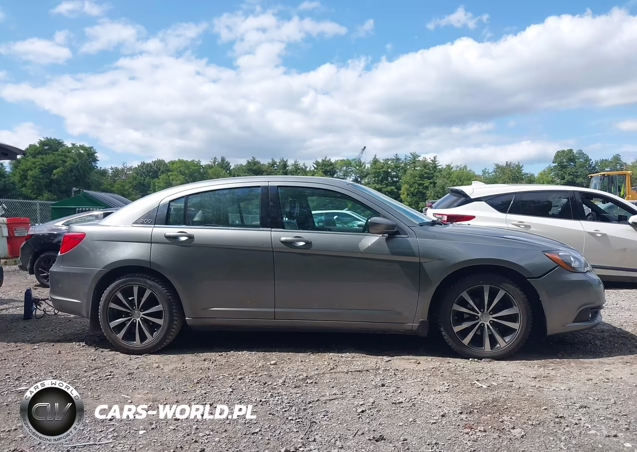 2013 Chrysler 200 Limited VIN:1C3CCBCG1DN524134 - 13