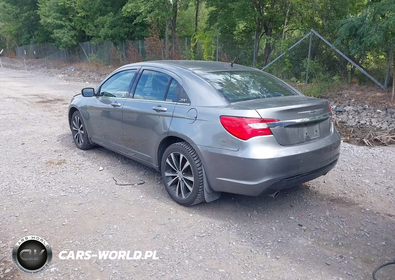2013 Chrysler 200 Limited VIN:1C3CCBCG1DN524134 - 3