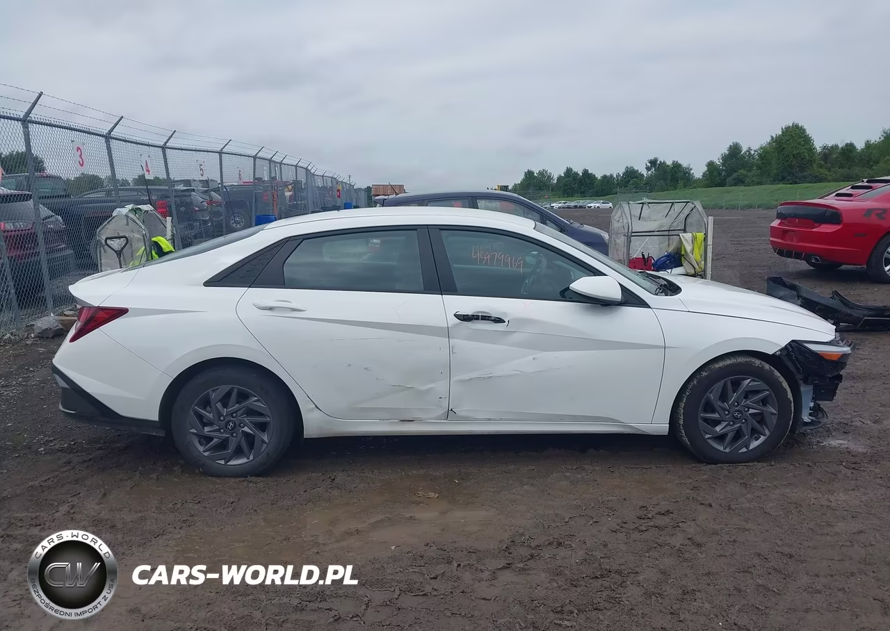 2024 Hyundai Elantra Sel VIN:KMHLM4DG6RU756840 - 13