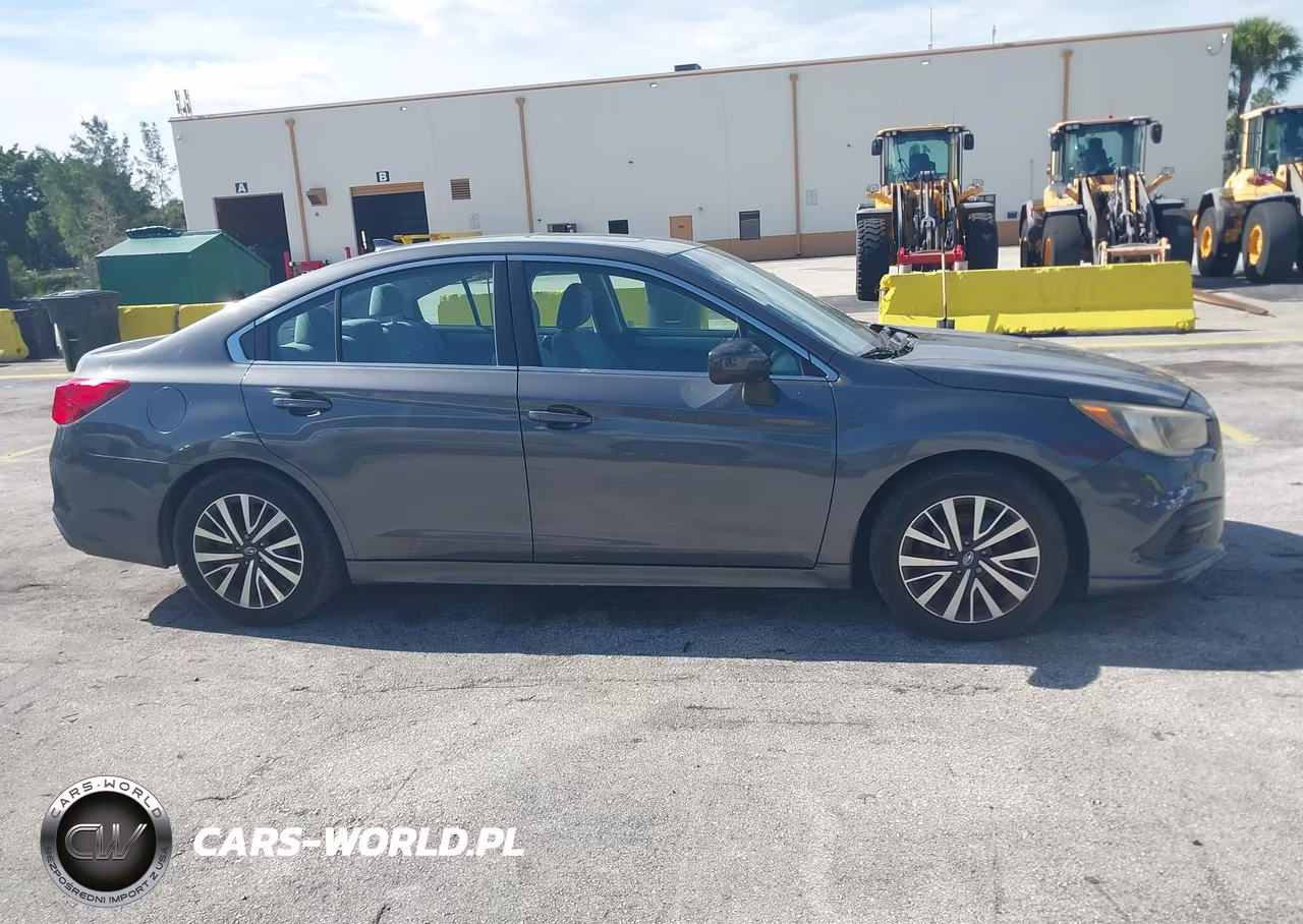 2018 Subaru Legacy 2.5I Premium VIN:4S3BNAD63J3030785 - 12