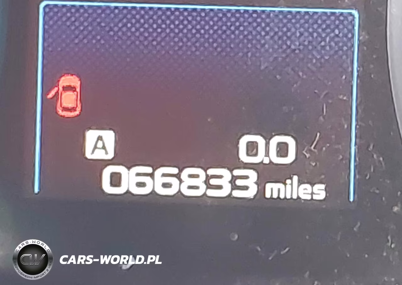 2018 Subaru Legacy 2.5I Premium VIN:4S3BNAD63J3030785 - 14