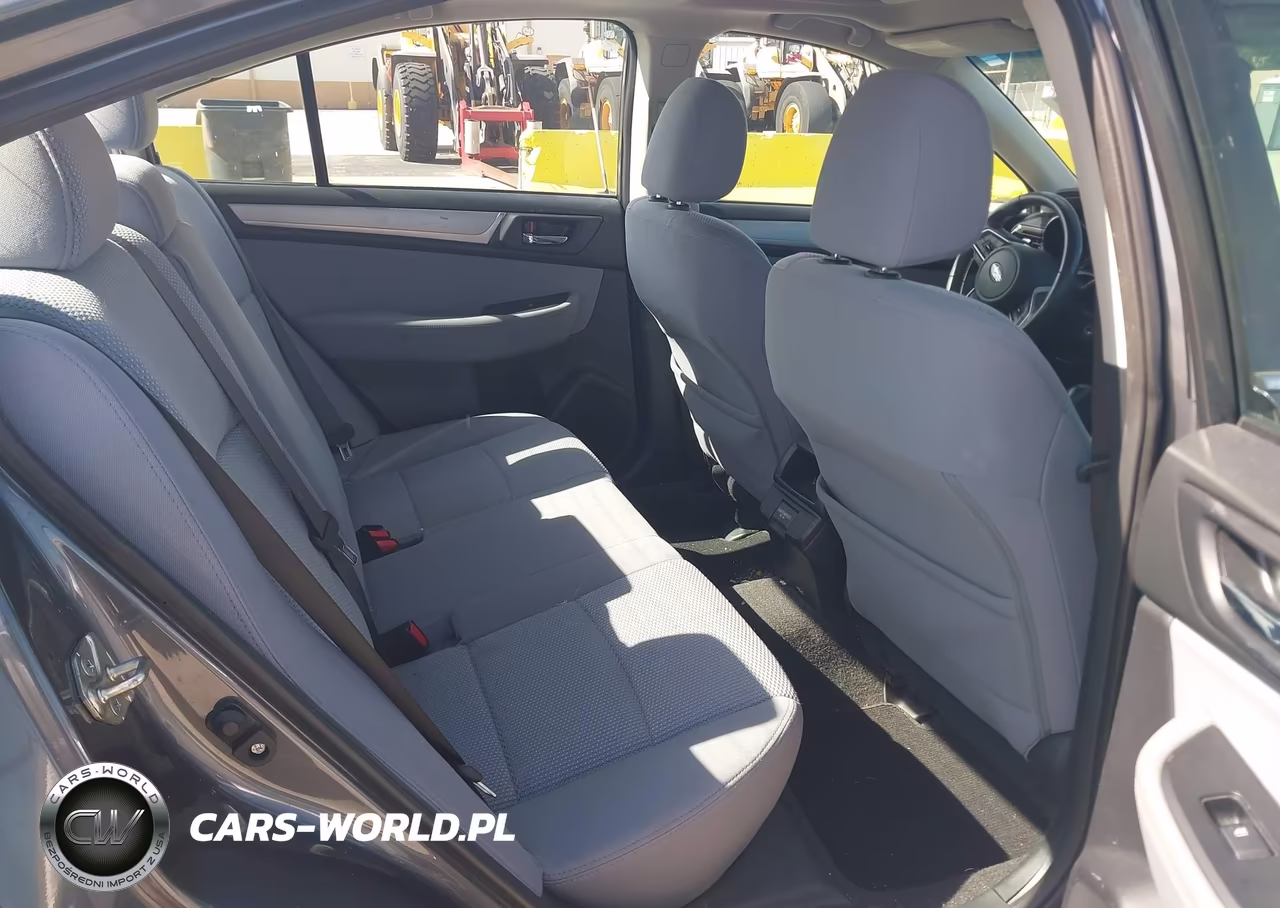 2018 Subaru Legacy 2.5I Premium VIN:4S3BNAD63J3030785 - 8