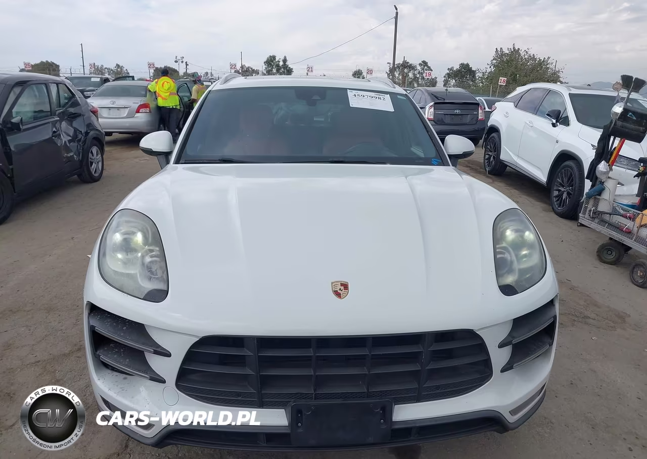 2015 Porsche Macan Turbo VIN:WP1AF2A54FLB93915 - 12