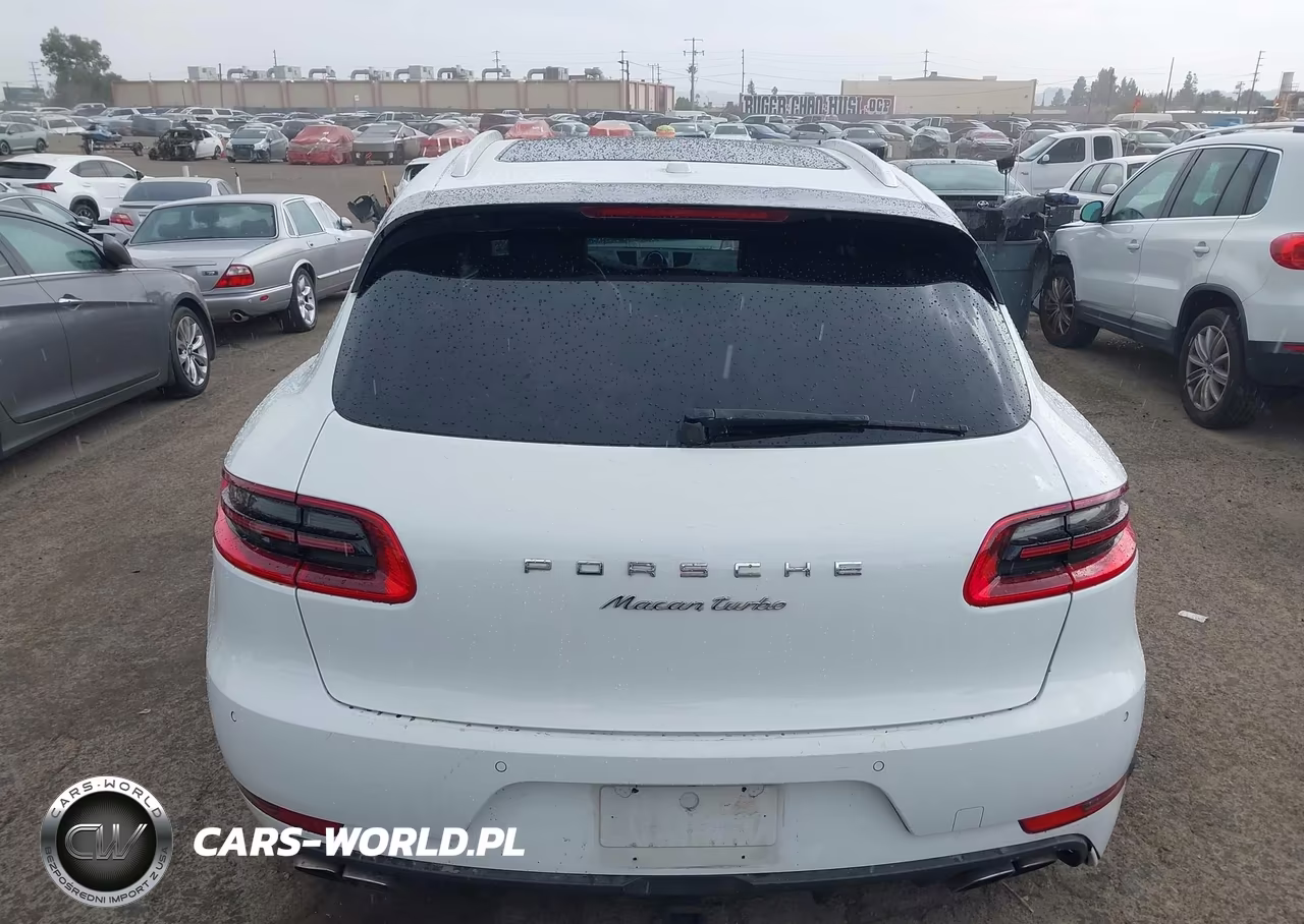 2015 Porsche Macan Turbo VIN:WP1AF2A54FLB93915 - 16