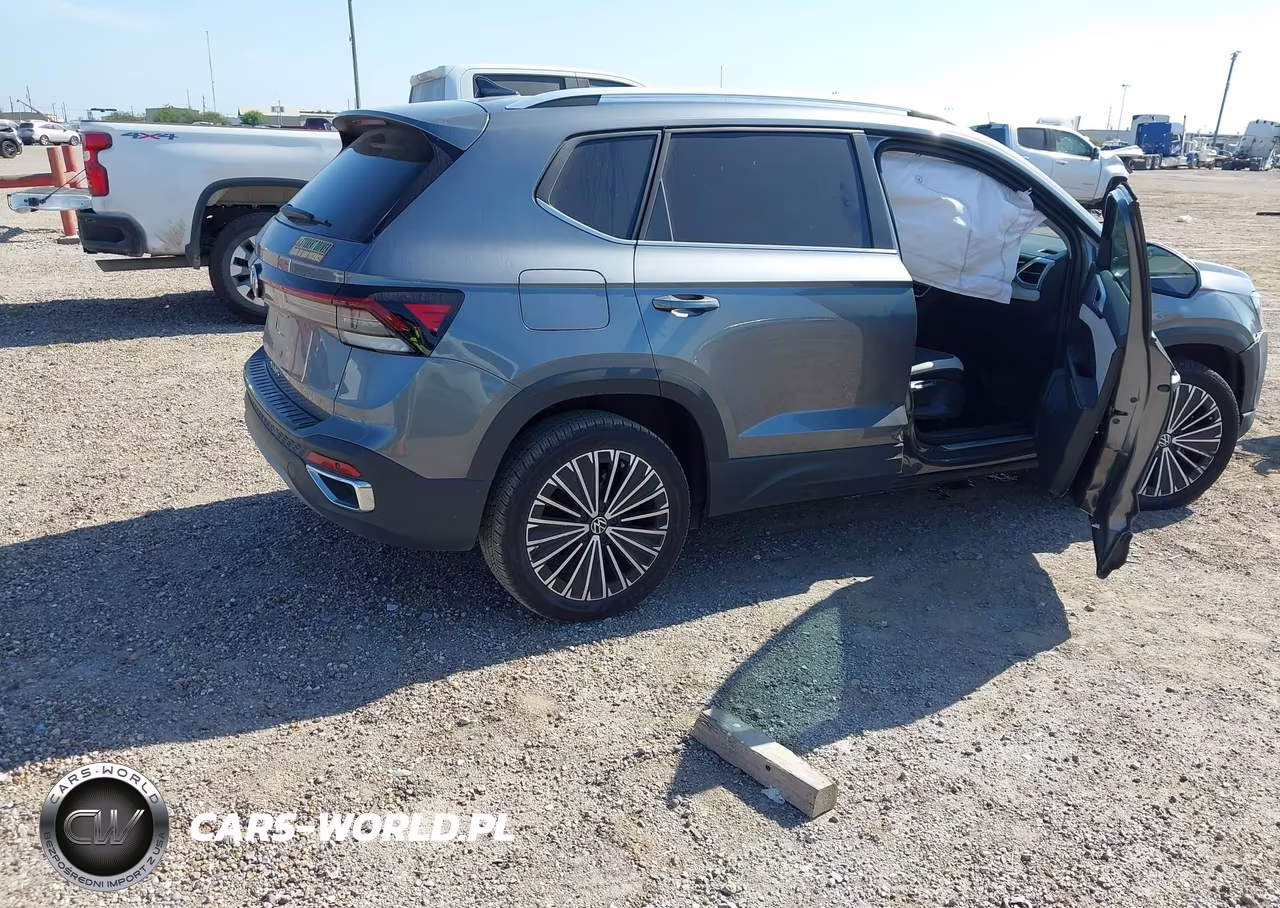 2025 Volkswagen Taos 1.5T Se VIN:3VVEC7B26SM088932 - 4