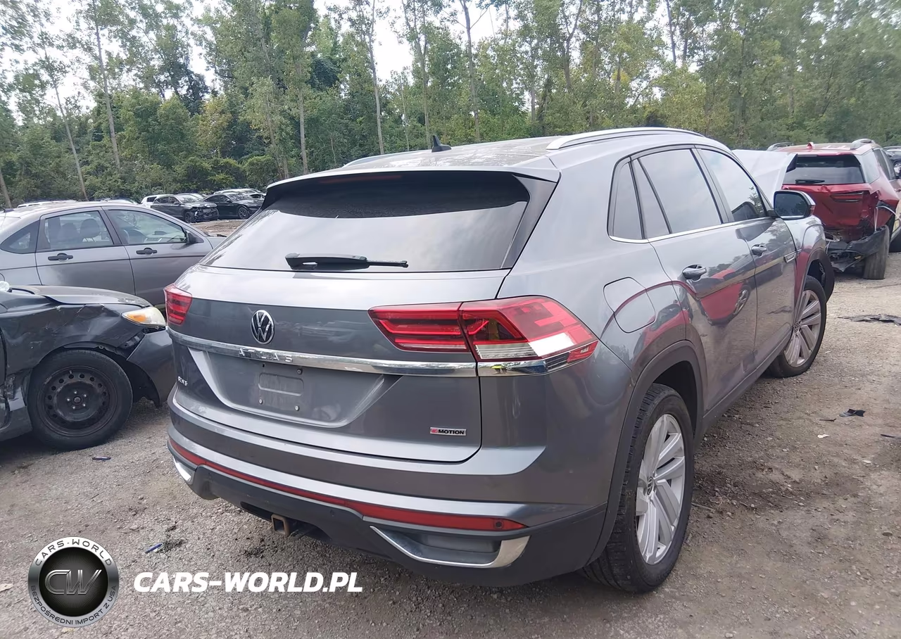 2020 Volkswagen Atlas Cross Sport 3.6L V6 Se W-Technology-3.6L V6 Se W-Technology R-Line VIN:1V21E2CA7LC224258 - 4