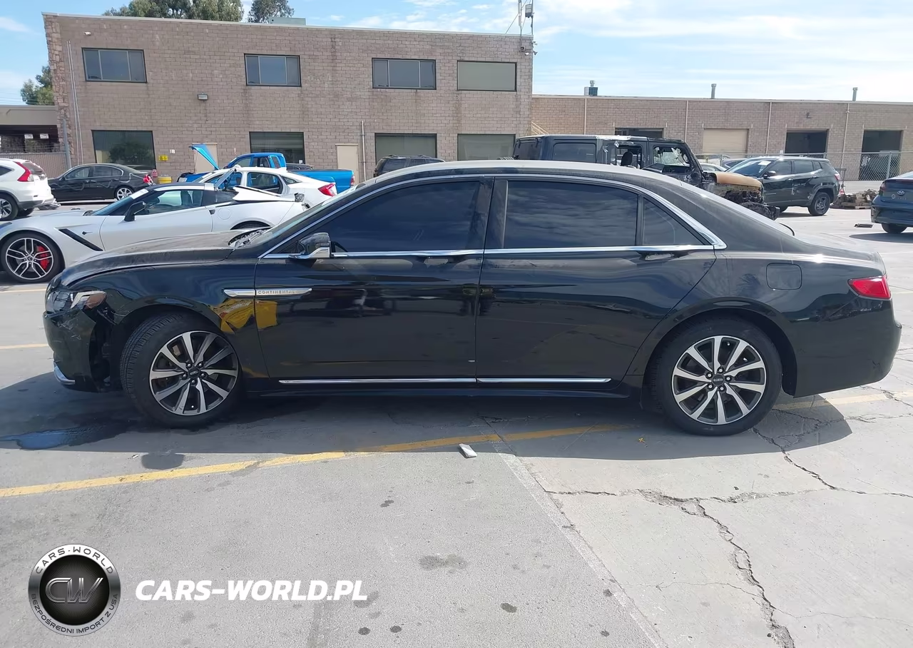 2018 Lincoln Continental Livery VIN:1LN6L9HK5J5606373 - 14