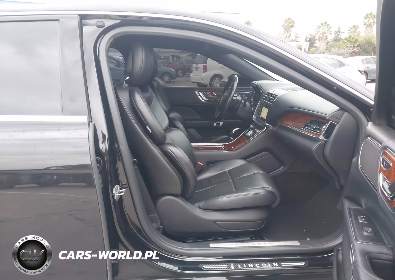 2018 Lincoln Continental Livery VIN:1LN6L9HK5J5606373 - 5
