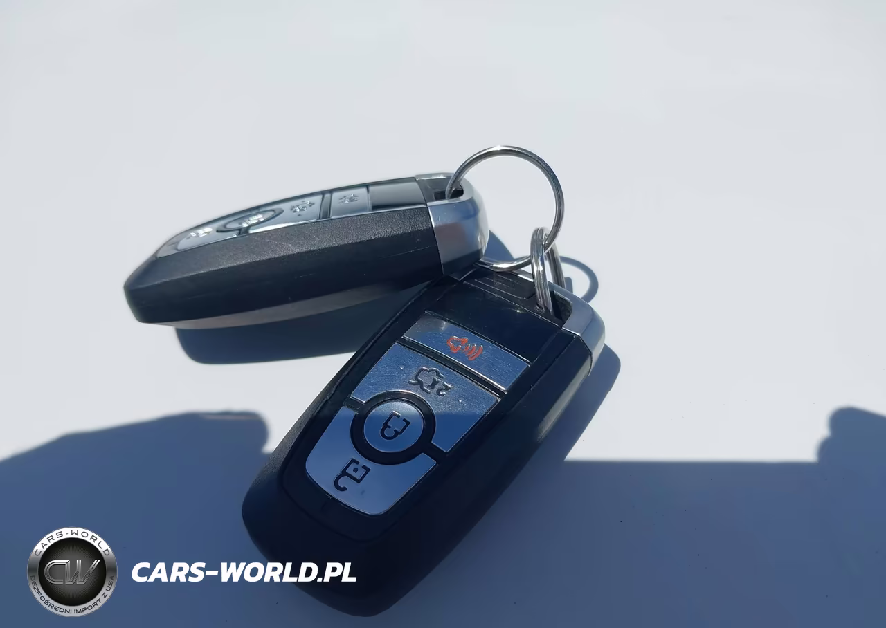 2018 Ford Fusion Hybrid S VIN:3FA6P0UU2JR142411 - 11