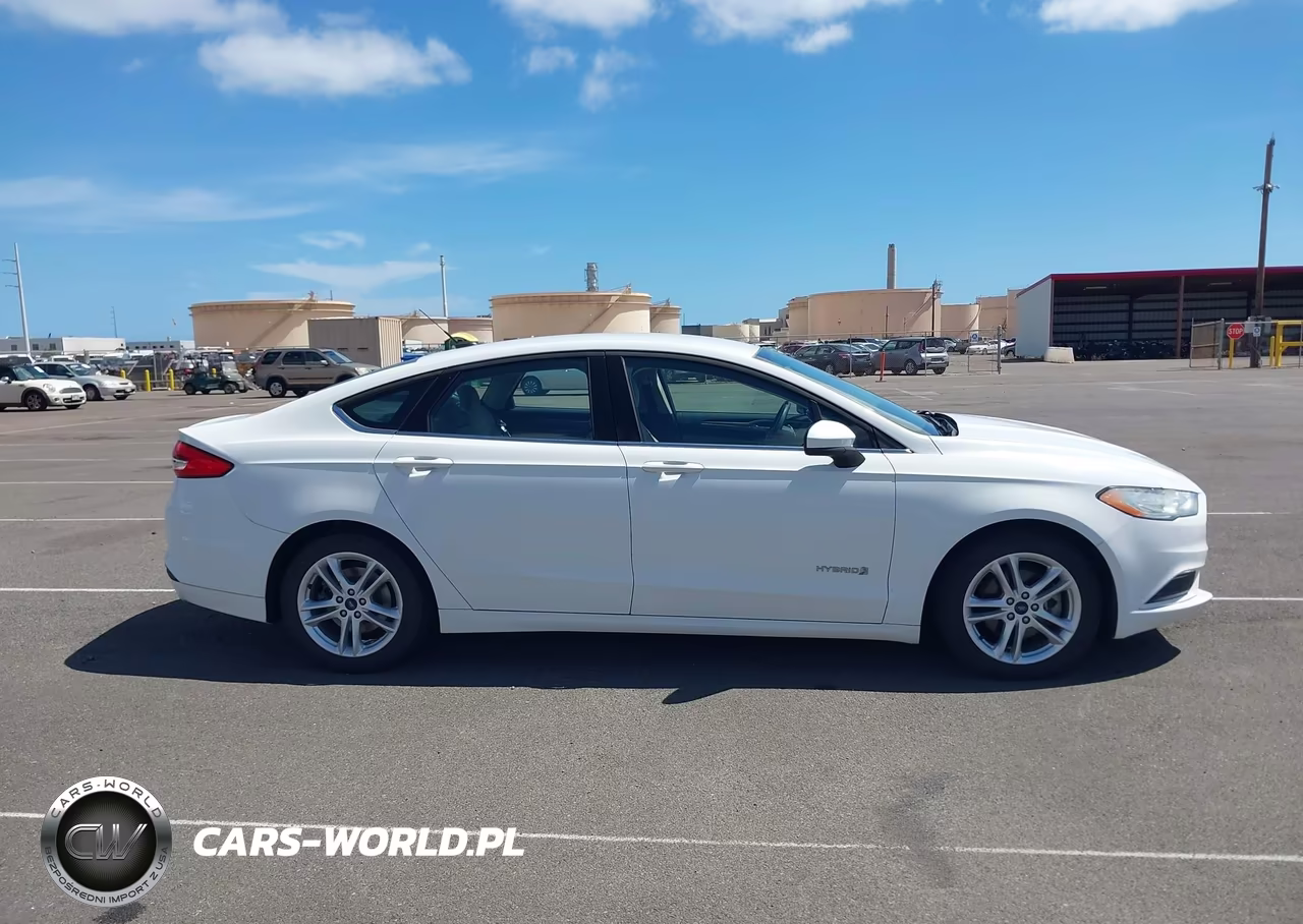 2018 Ford Fusion Hybrid S VIN:3FA6P0UU2JR142411 - 14