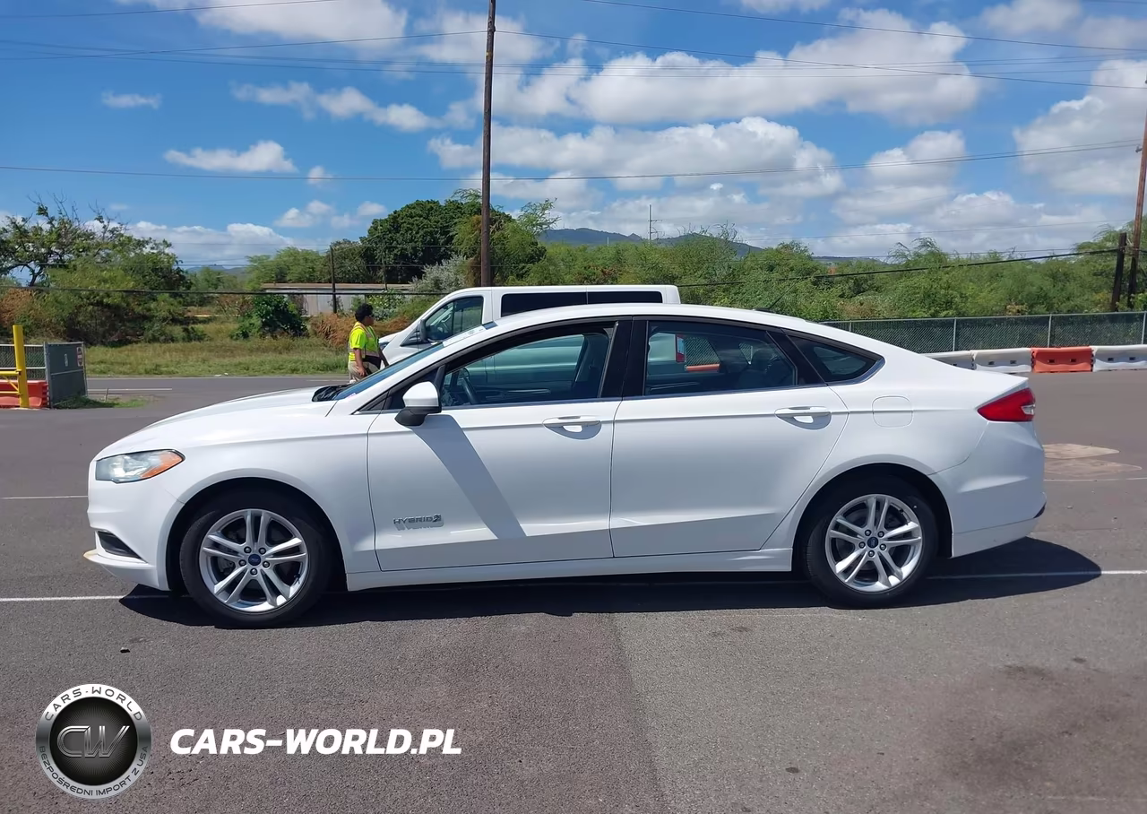 2018 Ford Fusion Hybrid S VIN:3FA6P0UU2JR142411 - 15
