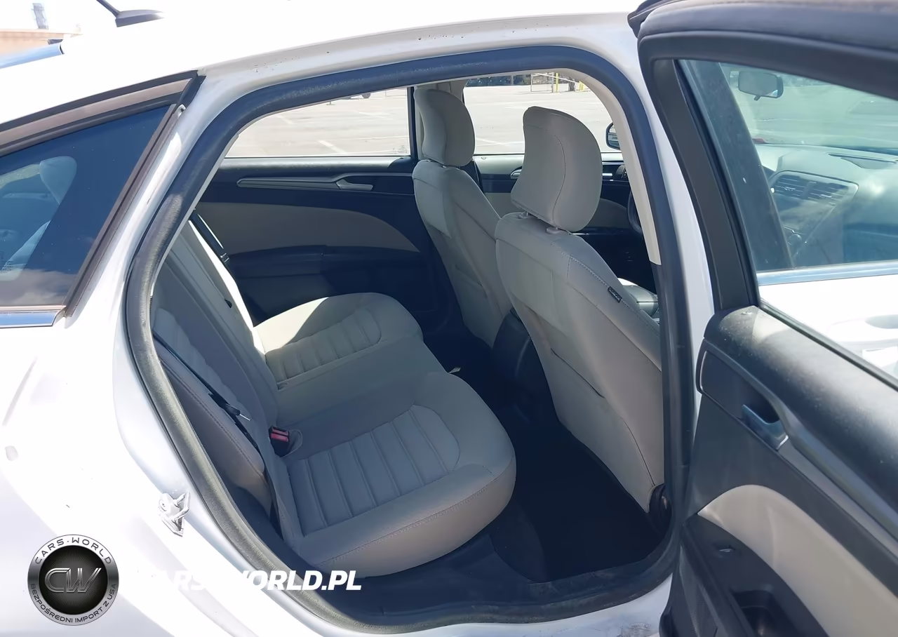 2018 Ford Fusion Hybrid S VIN:3FA6P0UU2JR142411 - 8