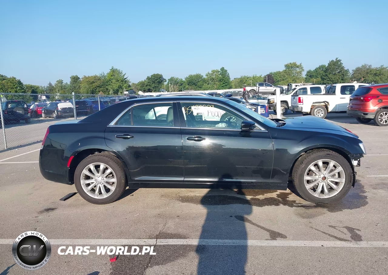 2017 Chrysler 300 Limited Awd VIN:2C3CCARG7HH506866 - 14