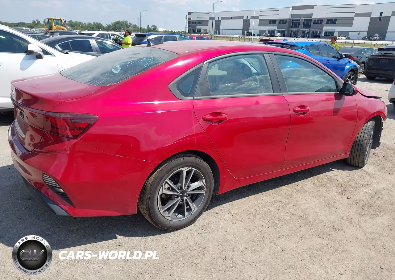 2024 Kia Forte Lxs VIN:3KPF24AD1RE764506 - 4