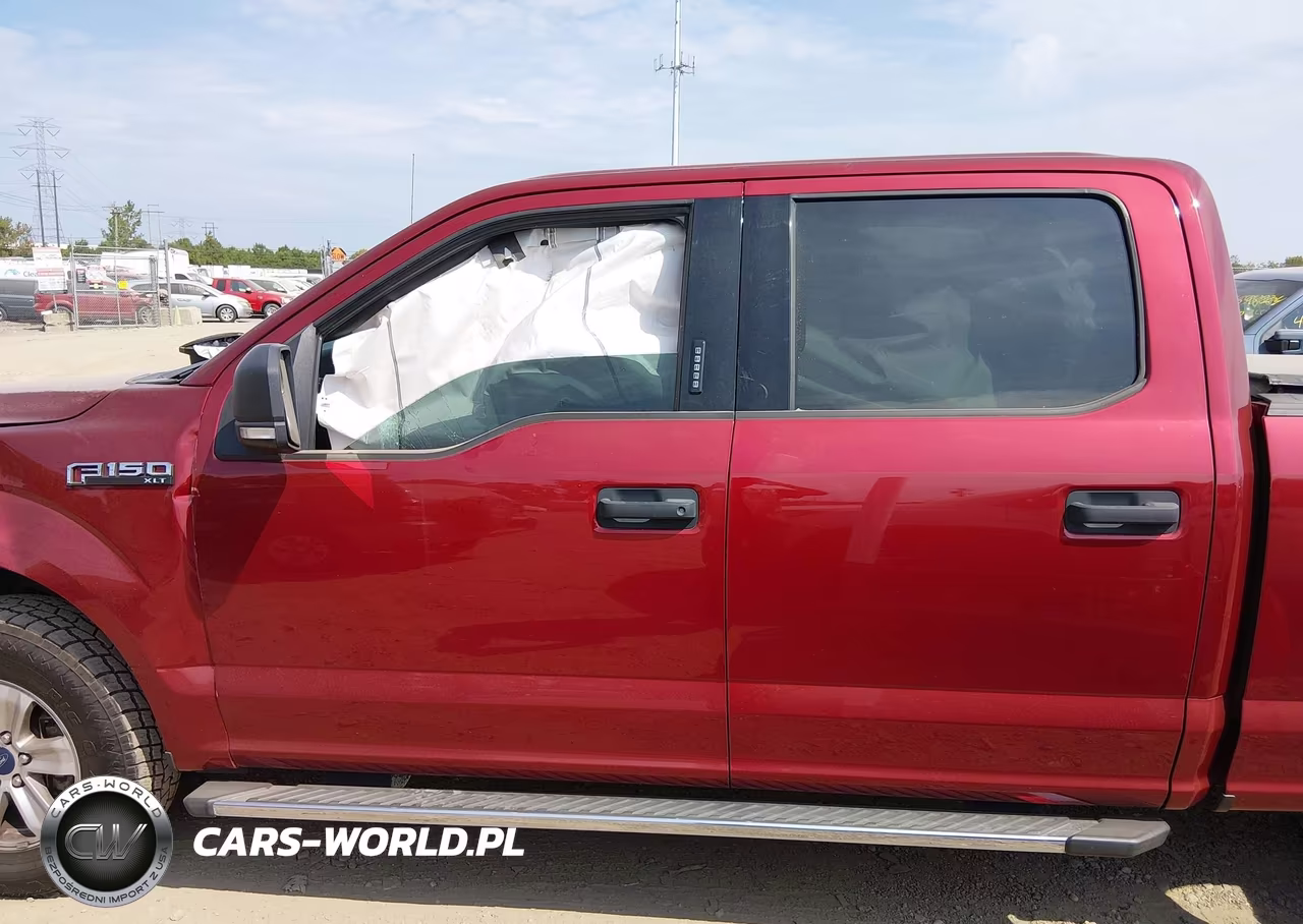 2018 Ford F-150 Xlt VIN:1FTFW1E59JFB05718 - 12
