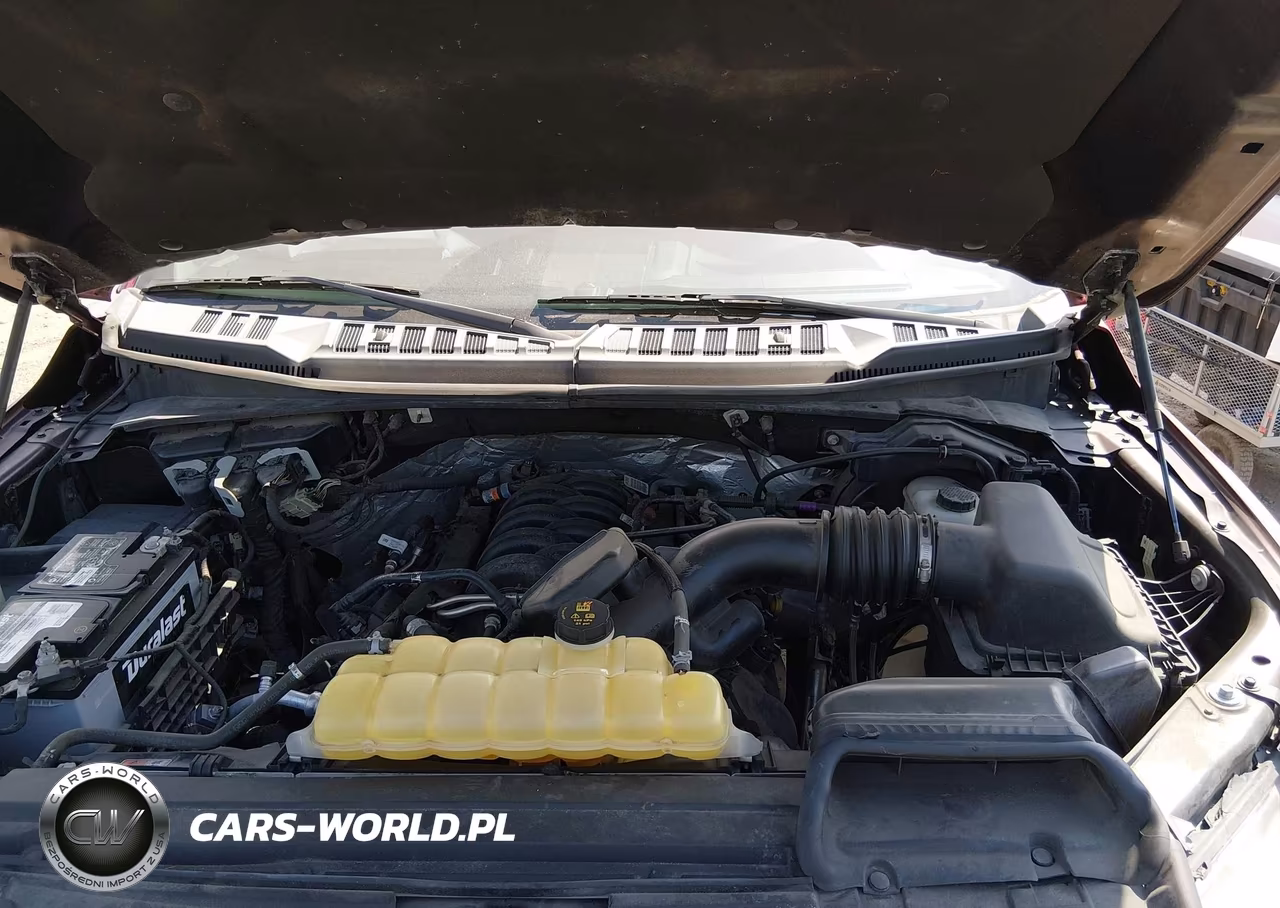 2018 Ford F-150 Xlt VIN:1FTFW1E59JFB05718 - 9
