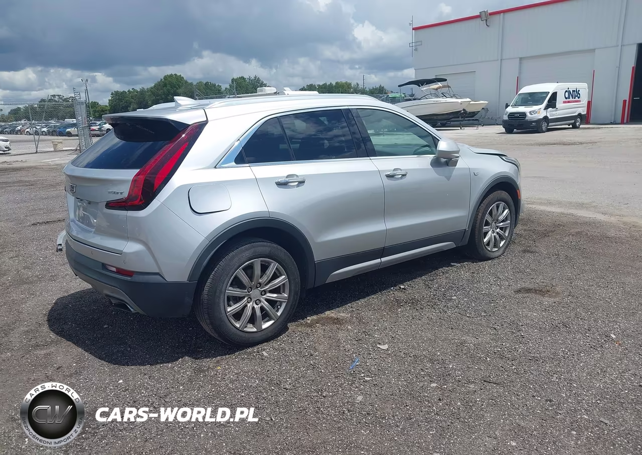 2019 Cadillac Xt4 Premium Luxury VIN:1GYFZCR47KF120167 - 4