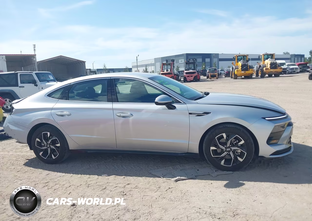 2025 Hyundai Sonata Sel VIN:KMHL64JA3SA481624 - 14