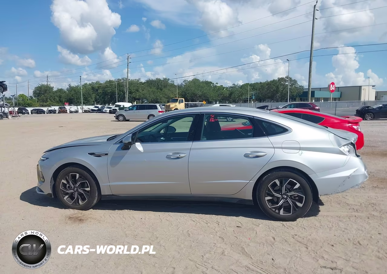 2025 Hyundai Sonata Sel VIN:KMHL64JA3SA481624 - 15