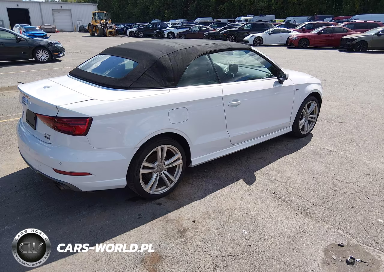 2018 Audi A3 2.0T Premium-2.0T Tech Premium VIN:WAUY8LFF1J1011302 - 4