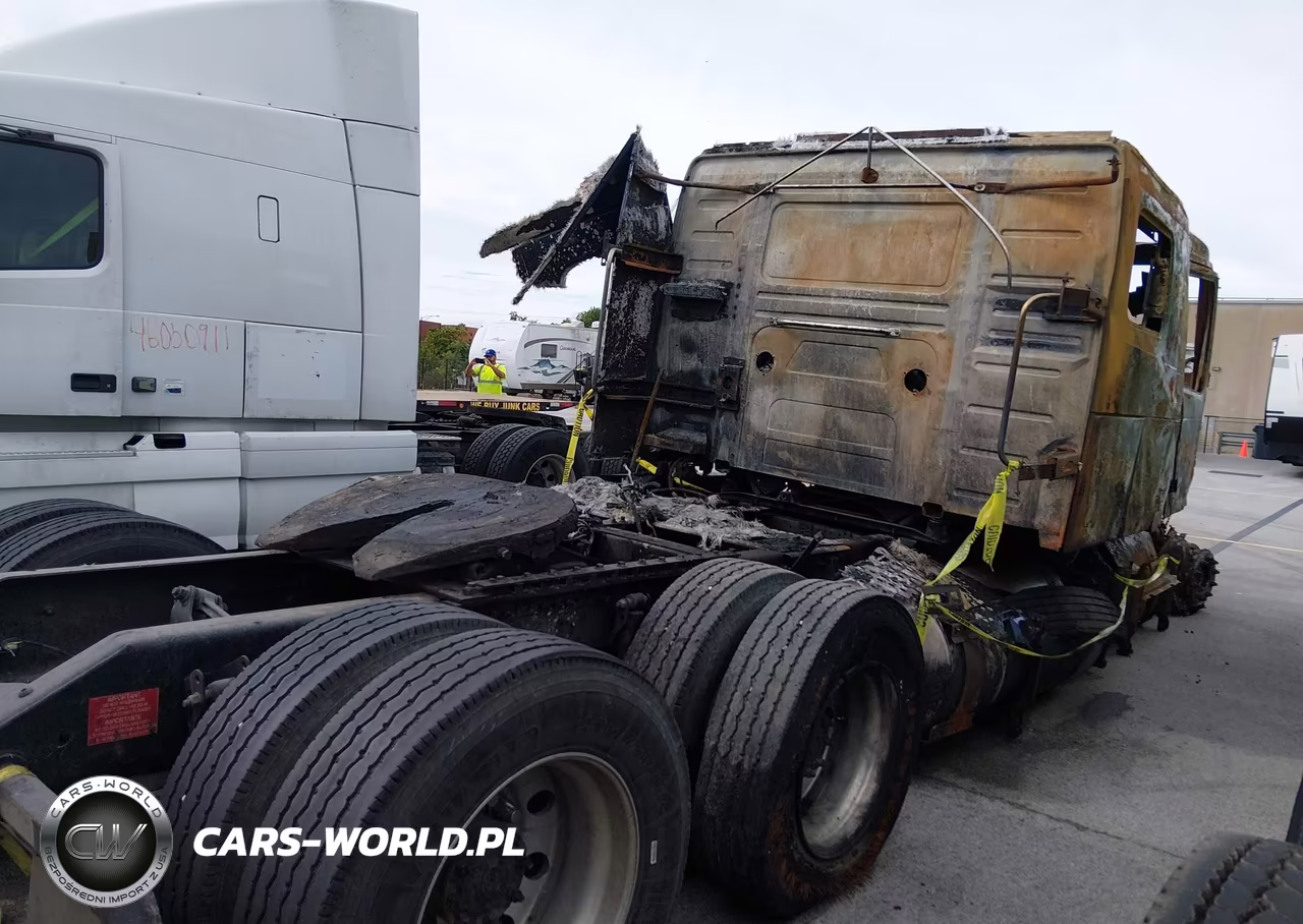 2020 Volvo Vnl VIN:4V4NC9EH1LN268728 - 4