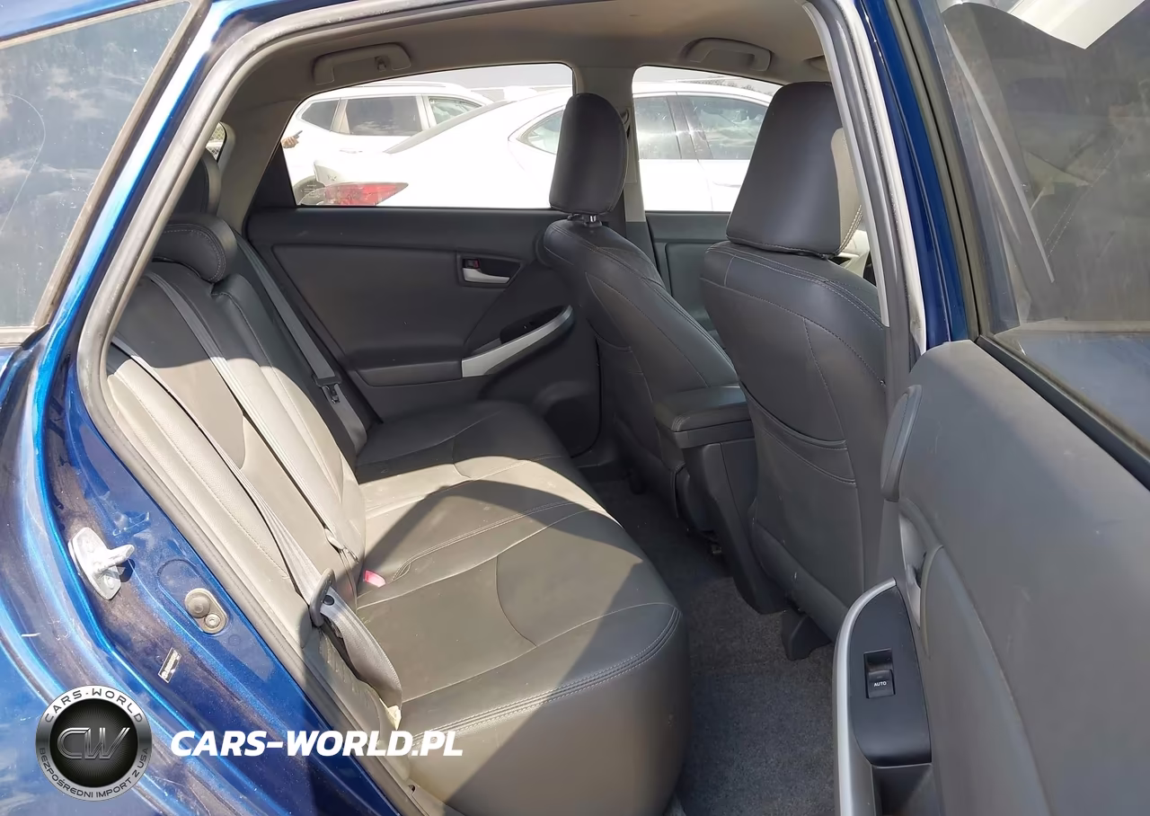 2010 Toyota Prius Iii VIN:JTDKN3DU2A1004667 - 8